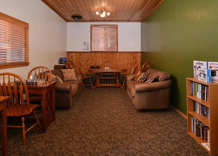 Quiet Creek Inn